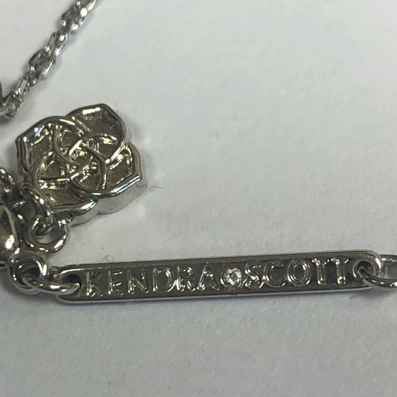 Kendra Scott silver cross pendant necklace 19inch chain - Picture 2 of 3